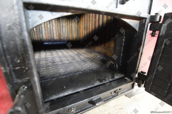 Колосниковая топка твердотопливного котла 930 кВт